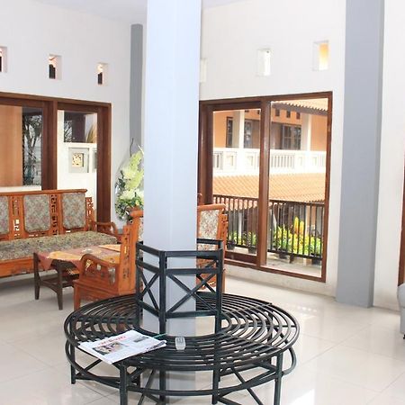 Baru Dua Beach Hotel Banyuwangi  Eksteriør billede