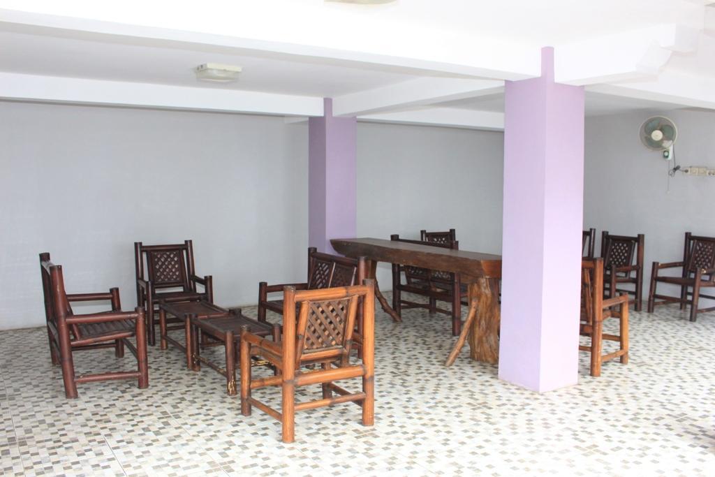 Baru Dua Beach Hotel Banyuwangi  Eksteriør billede